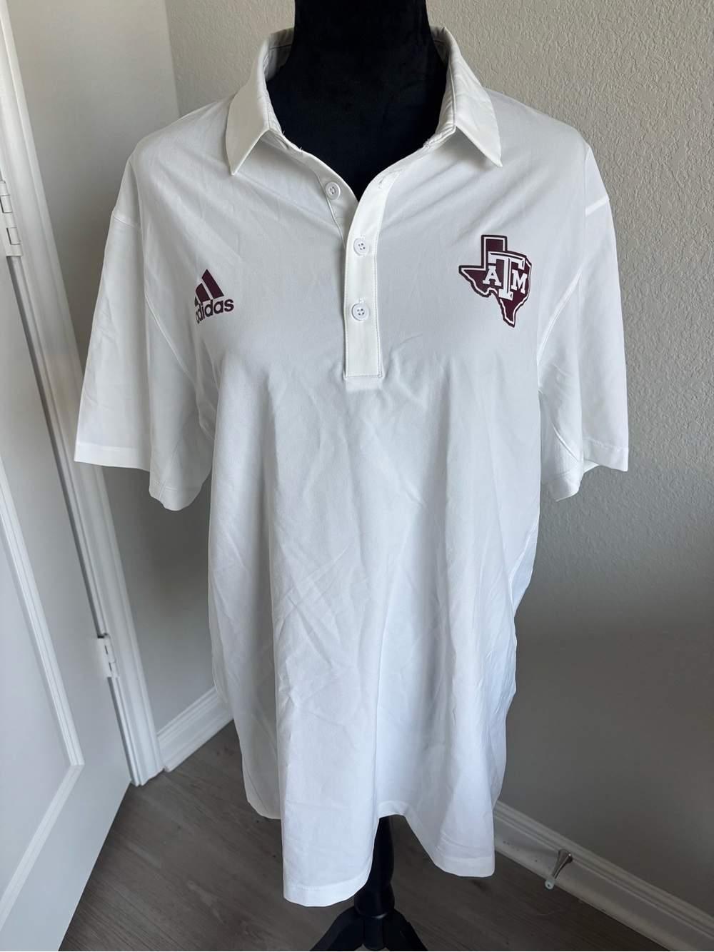 Adidas Men’s Texas A&M Aeroready White & Maroon Polo Shirt Size Large